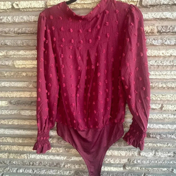 Blooming Jelly Cranberry Red Tufted Long Sleeve Bodysuit NWT Size Large - Picture 6 of 7
